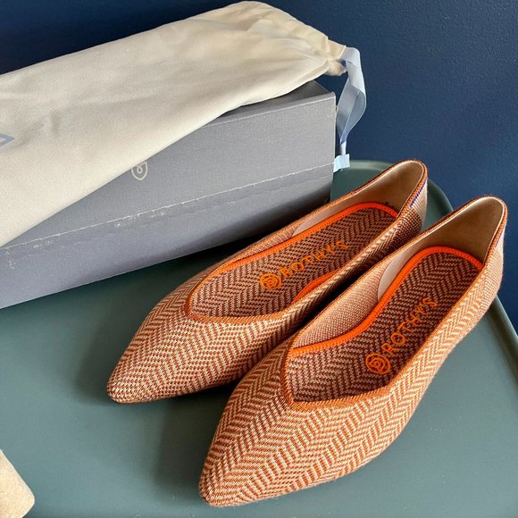 Camel Herringbone Merino Point BNIB (Retired) - Picture 2 of 9